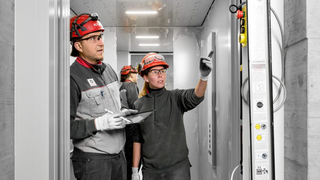Installation of packages elevator Installation of packages elevator